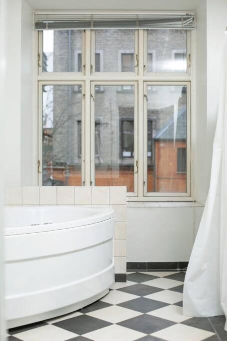 Large & Bright 3Br Apartment W Whirlpool Near Metro Kopenhagen Buitenkant foto