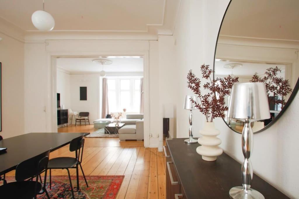 Large & Bright 3Br Apartment W Whirlpool Near Metro Kopenhagen Buitenkant foto